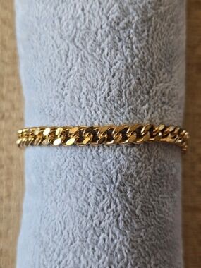 Gold Tone Cuban Link Bracelet